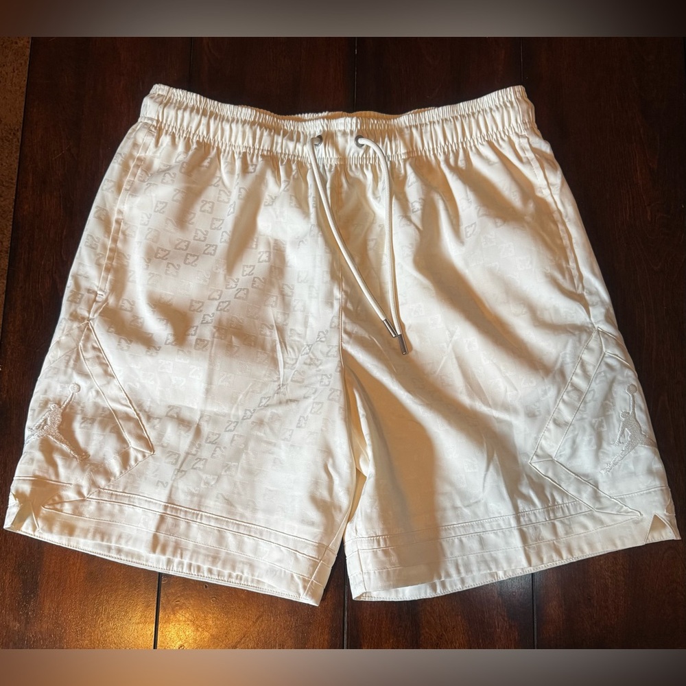 NWT Jordan Jumpman 23 Cream Shorts Medium